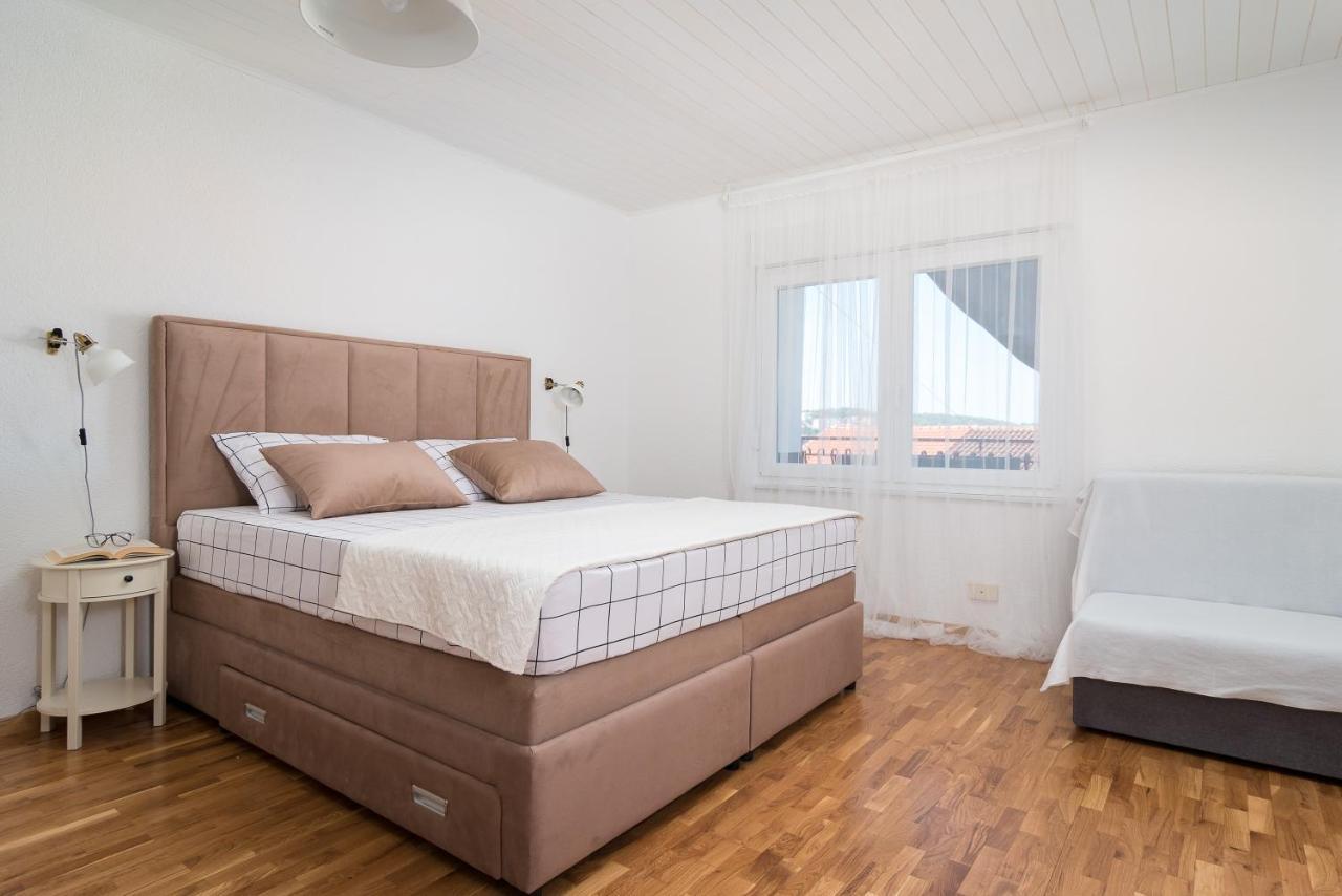Apartman Regius White Τρογκίρ Εξωτερικό φωτογραφία